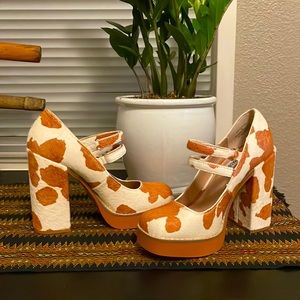 Steve Madden ‘cow skin’ block heals. Size 7 double Velcro strap